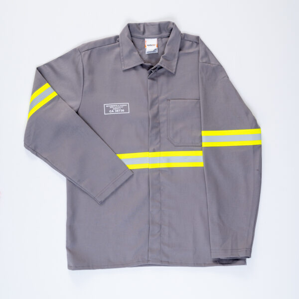 Camisa cinza de refletivo verde 2